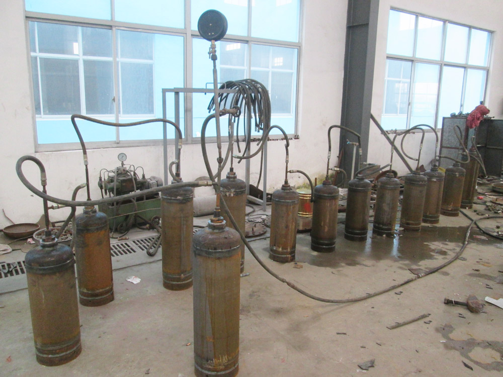 hydrapress measurement of halide cylinders